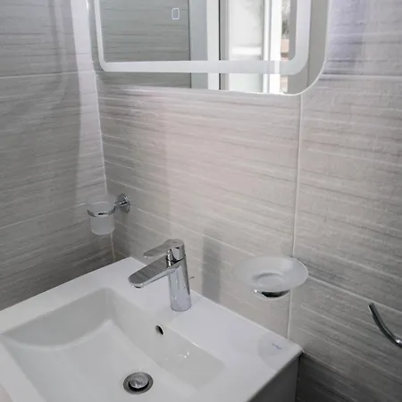 Amazing Maisonette Next To Harbour Of Cy