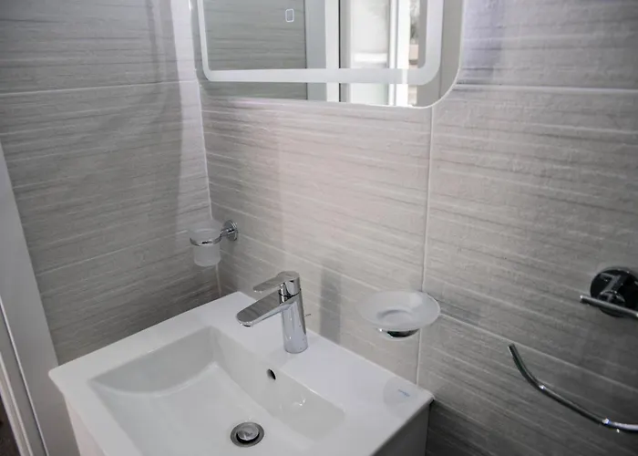 Amazing Maisonette Next To Harbour Of Cy