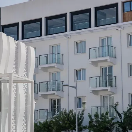 Amazing Maisonette Next To Harbour Of Cy アパート *